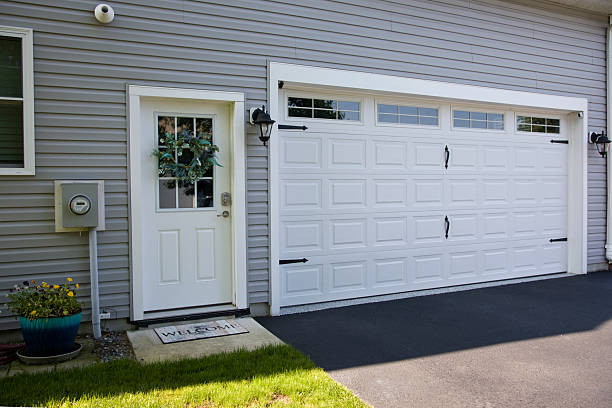 24/7 Emergency Garage Door Panel Replacement experts in Centerton, AR